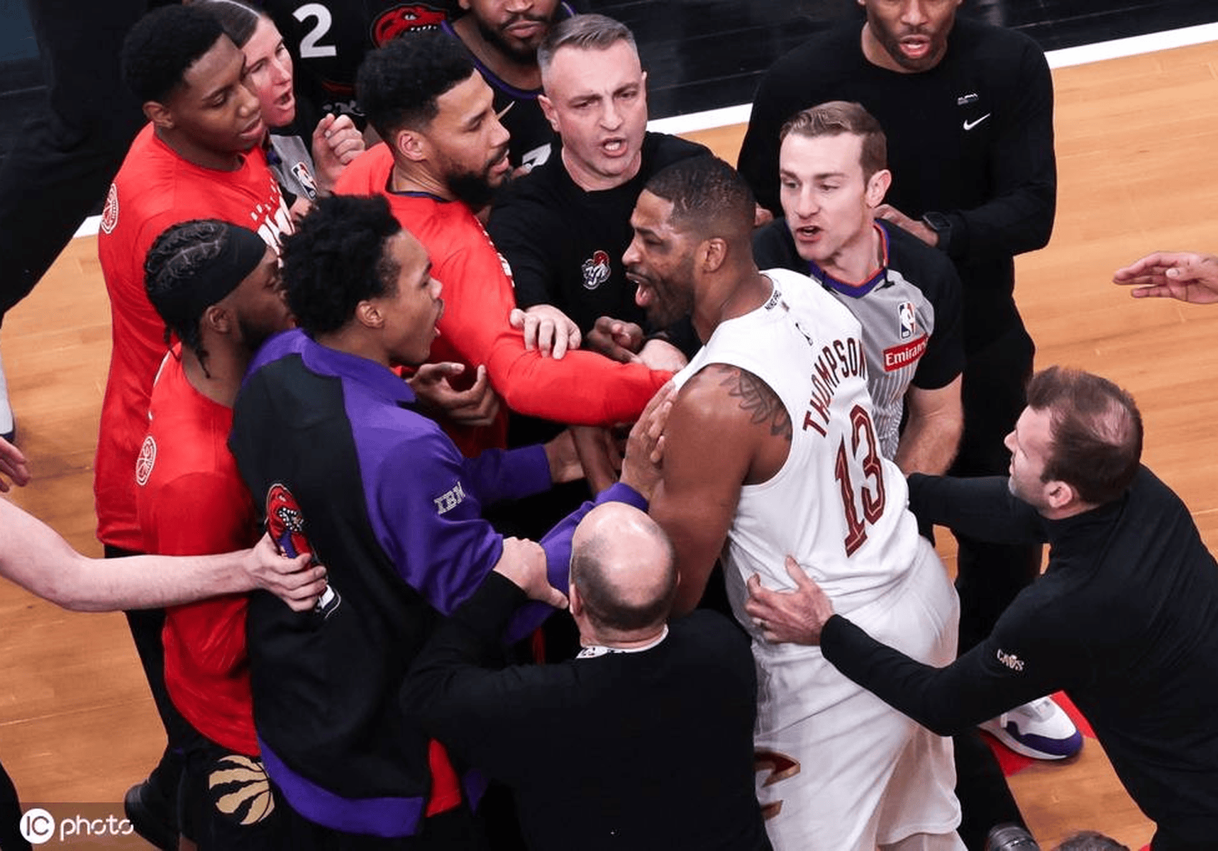 关于多伦多猛龙训练开放日,冲刺阶段刷新队史纪录引欢呼,全明星赛在即,训练强度明显提升的信息-开云体育全站