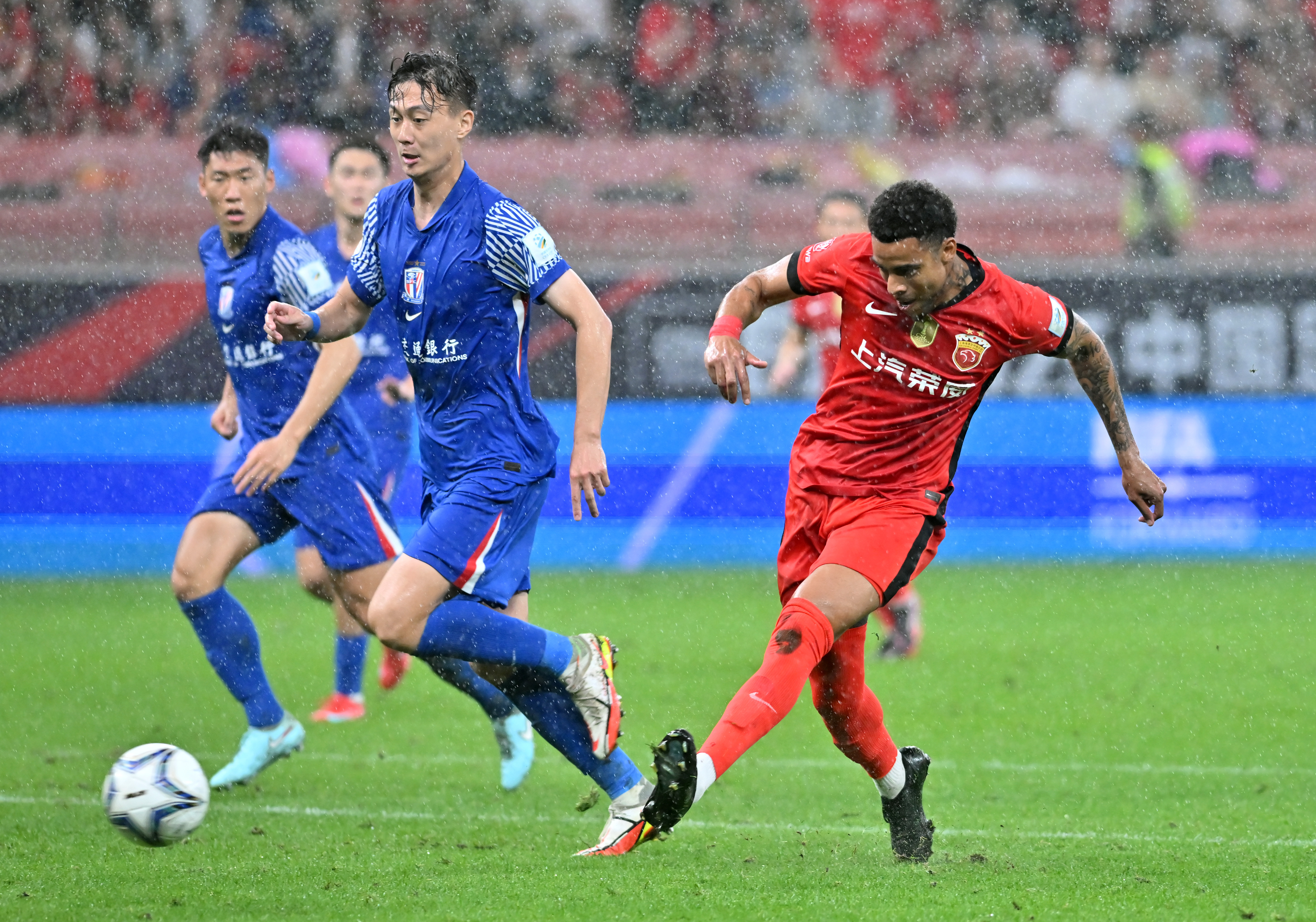 风云突变利物浦国际比赛日造点机会,国王杯版图或变,赛场秩序良好,控场能力受关注的简单介绍-开云娱乐